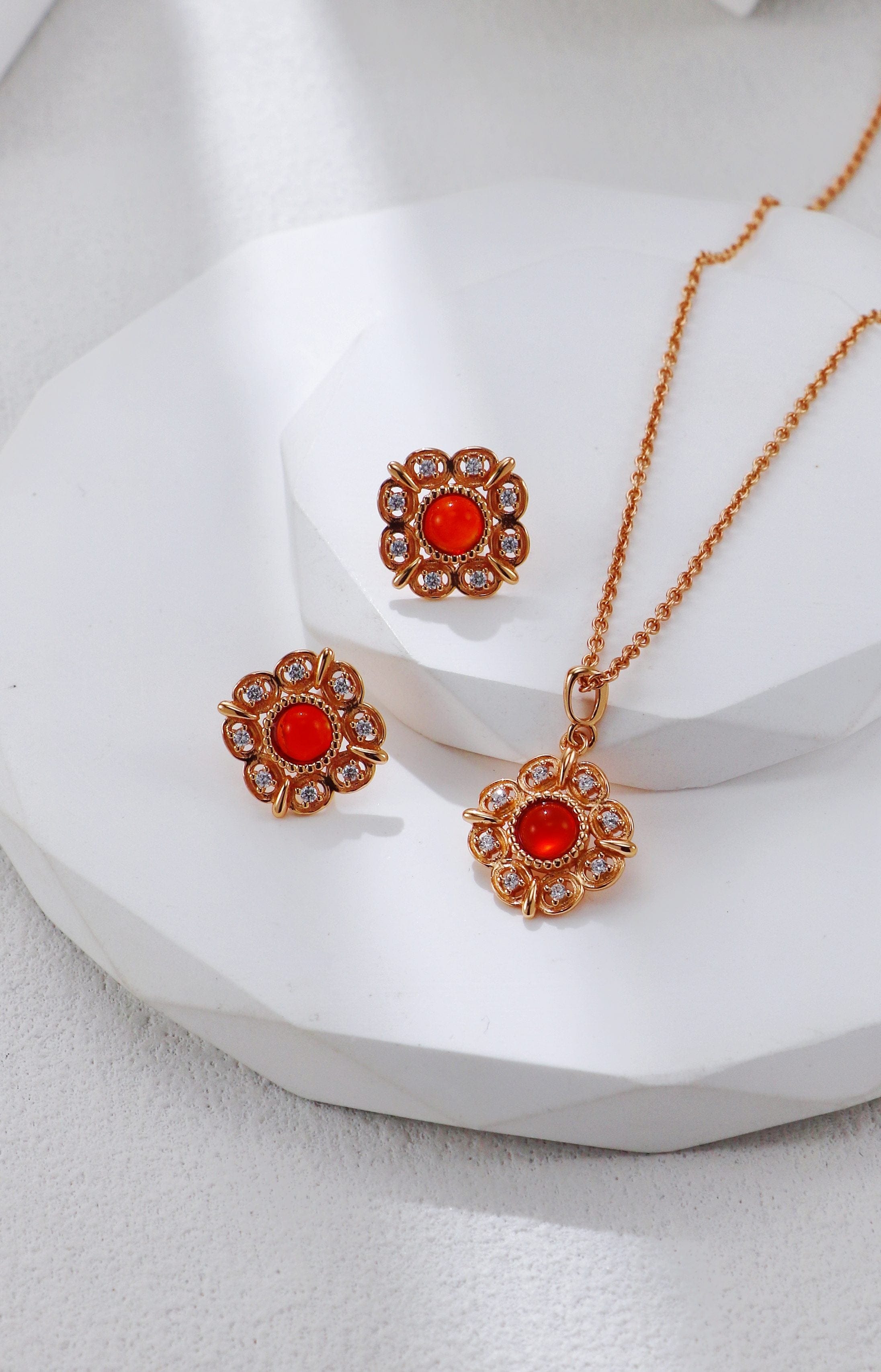Red Agate Floral Jewelry Set Elegant Court-Style Jewelry The Aethels