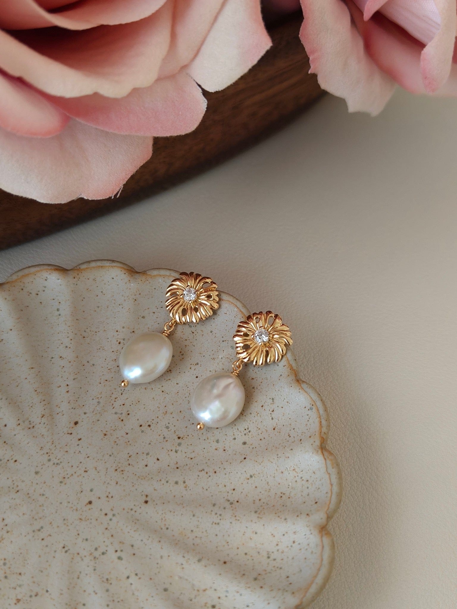 Sunflower Baroque Pearl Stud