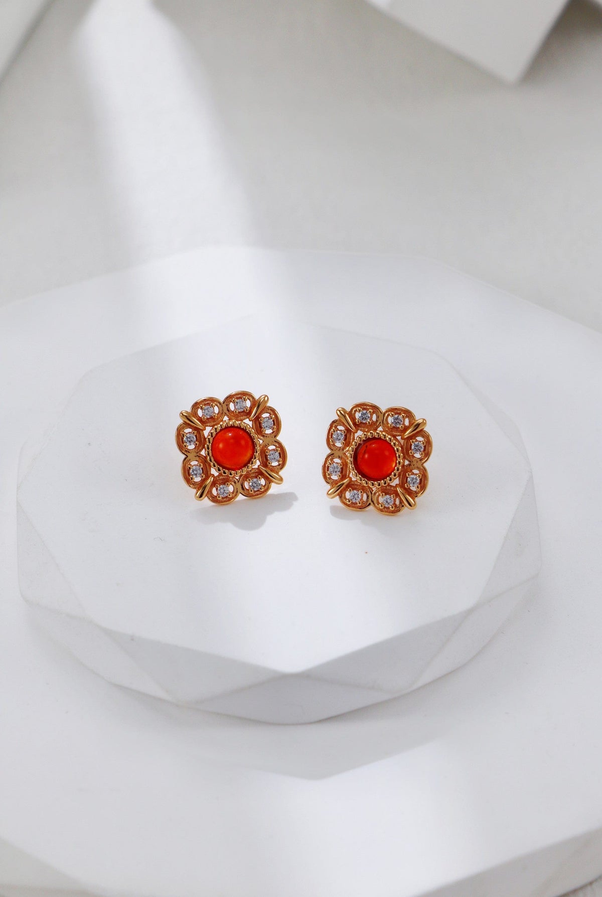 Red Agate Floral Jewelry Set Elegant Court-Style Jewelry The Aethels